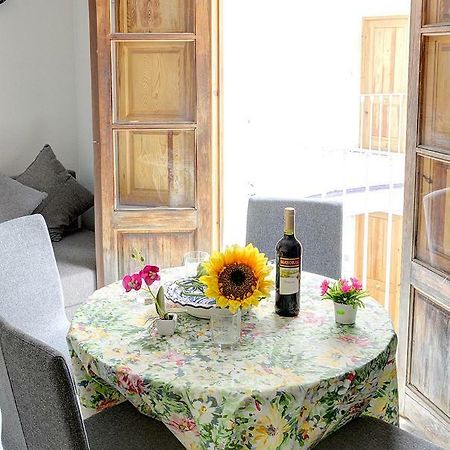 Luminoso Loft En La Alfalfa Appartement Sevilla Buitenkant foto